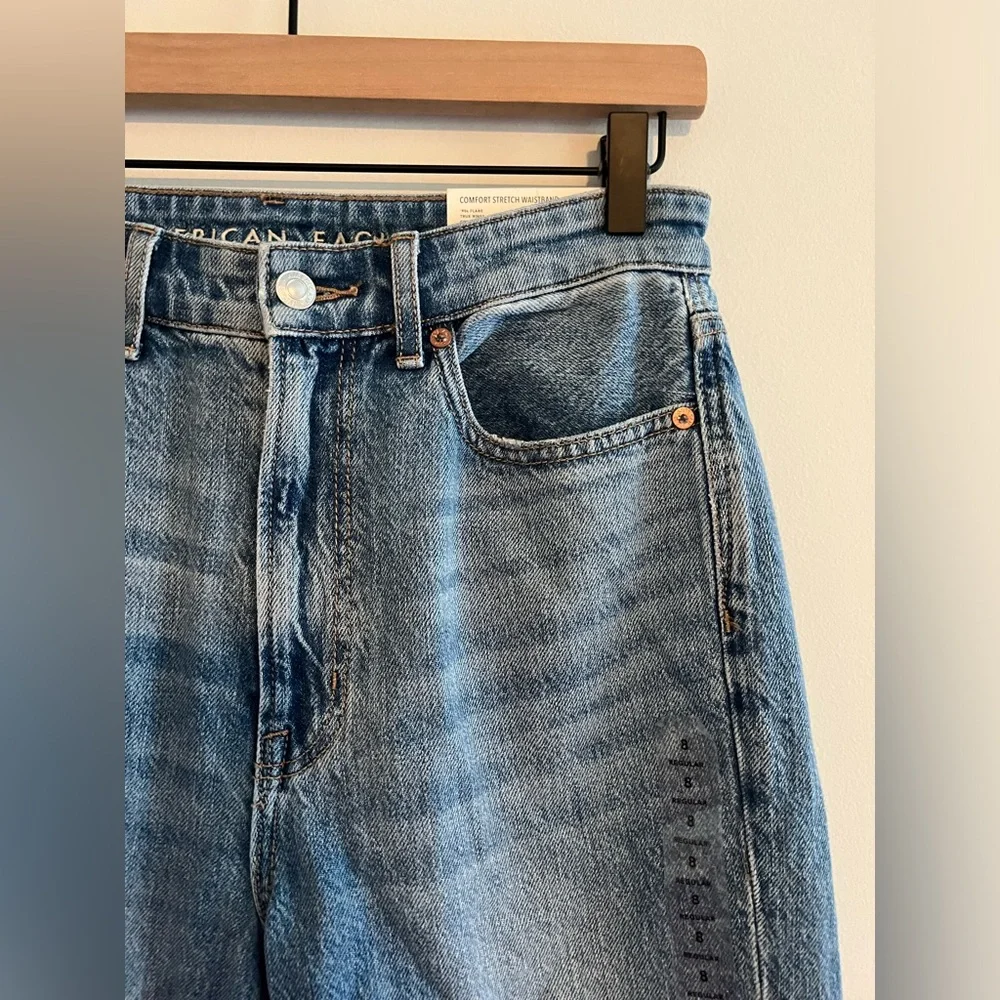 American Eagle - Ripped Highest Waist ‘90s Flare Jean - Size 8 - Picture 8 of 13